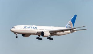 united airlines flight ua770 emergency diversion