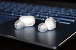 Discover Airdots Readmi earbuds: explore design, sound quality, battery life, connectivity, and expert tips to get the best performance from your device.